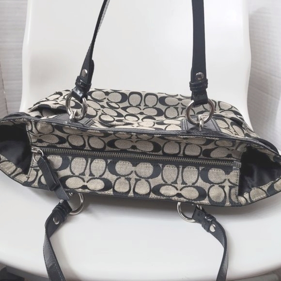 Y2K Vintage-Coach Black Signature Shoulder Bag - Picture 7 of 17